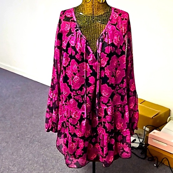 Terra & Sky Tops - Terra & Sky sheer floral tiered blouse tunic 1X
